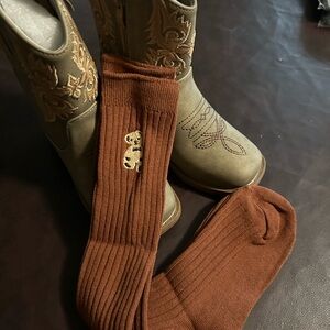 Brown Kids Socks with Bear Design. Toddler large. 7 to 10 shoe size